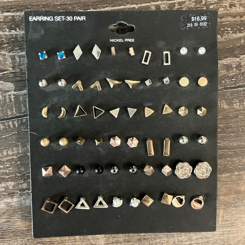 Stud Earrings-30 Pairs